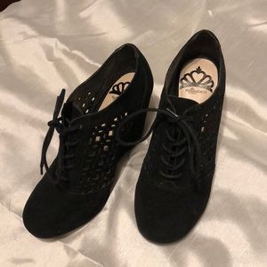 Fergalicious black booties -worn once!